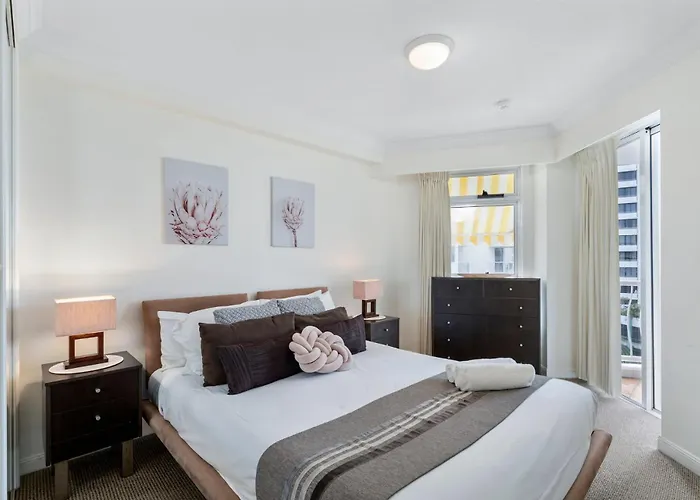 Phoenician Resort Broadbeach - Gclr