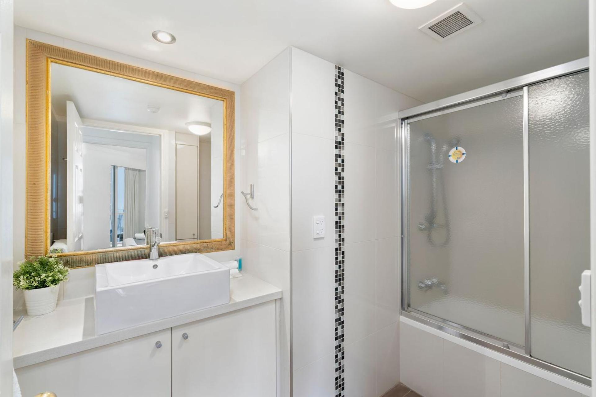 Phoenician Broadbeach - Gclr Apartment *