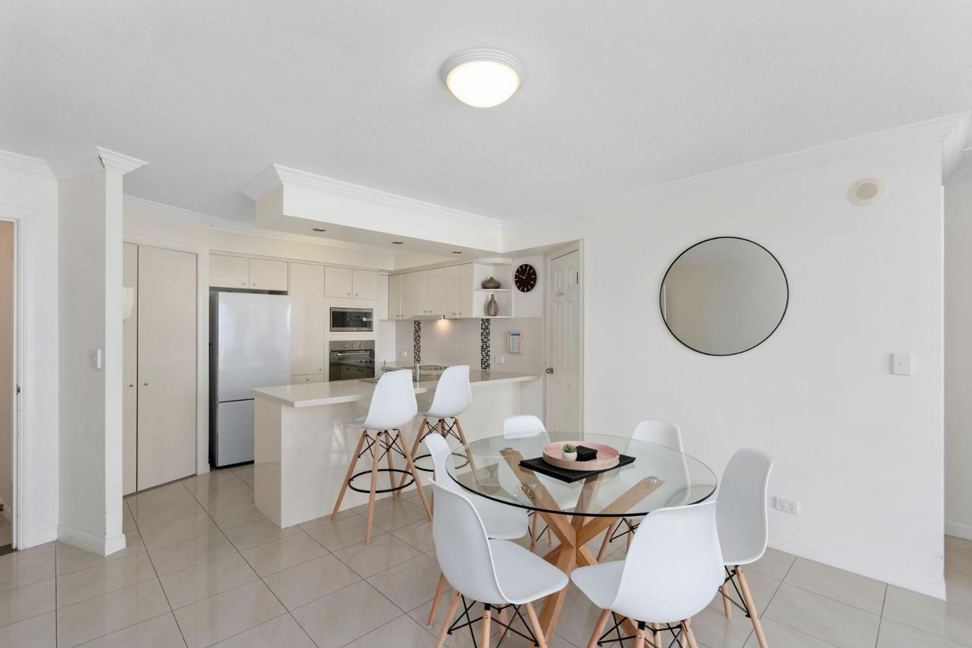 Phoenician Broadbeach - Gclr Apartment